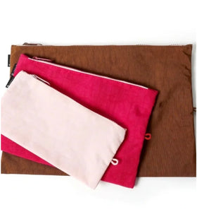 Pink Organizing pouches by thread three pack